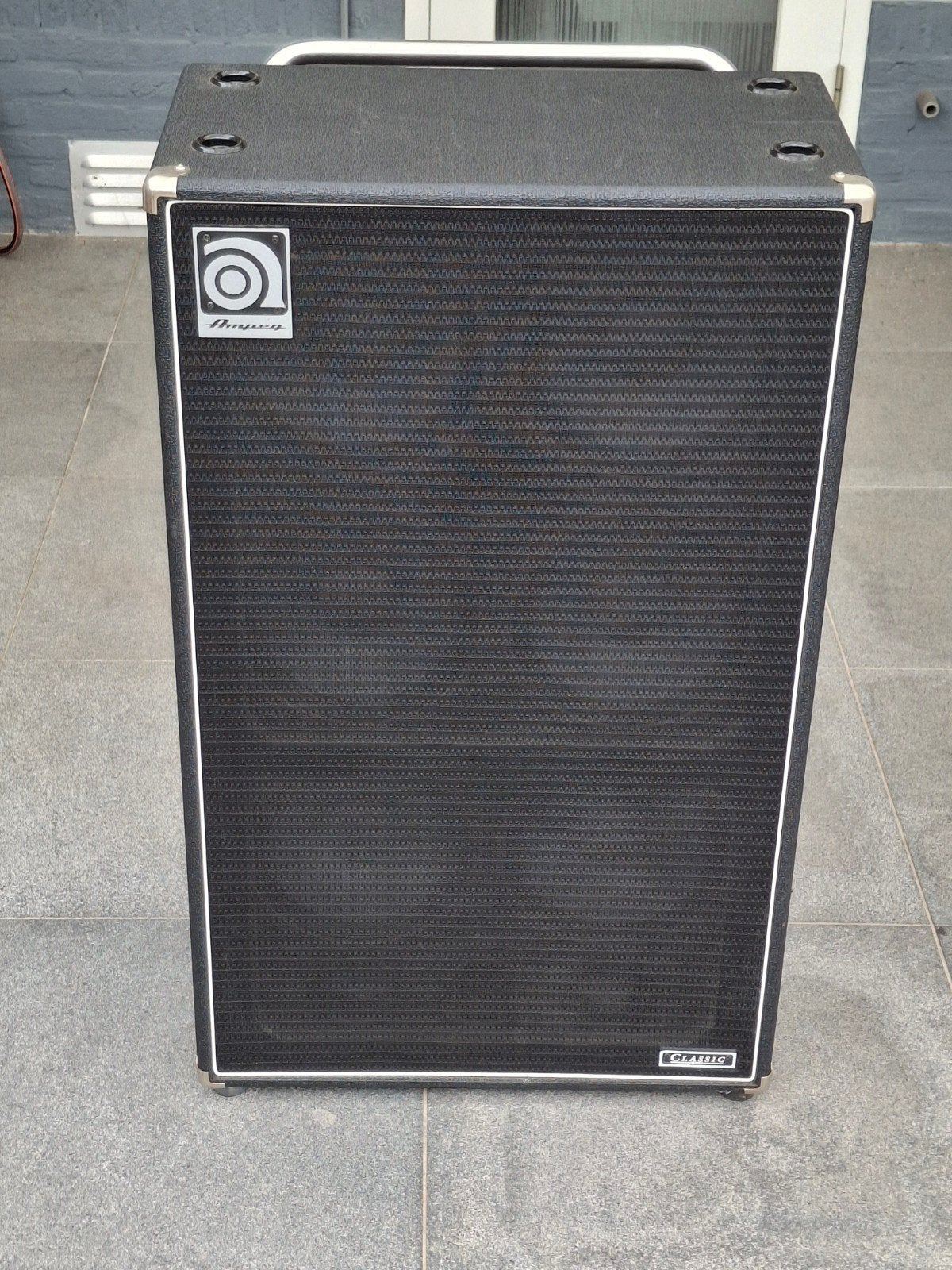 Ampeg 610 hlf svt classic., Muziek en Instrumenten, Versterkers | Bas en Gitaar, Ophalen, Zo goed als nieuw, 100 watt of meer