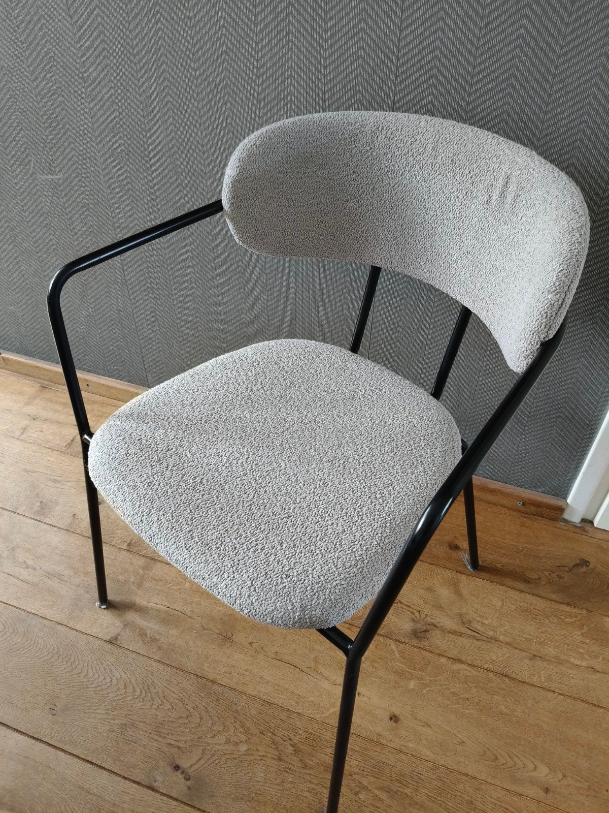 4 eetkamerstoelen met armleuning + eettafelbank., Ophalen, Gebruikt, Stof, Vier