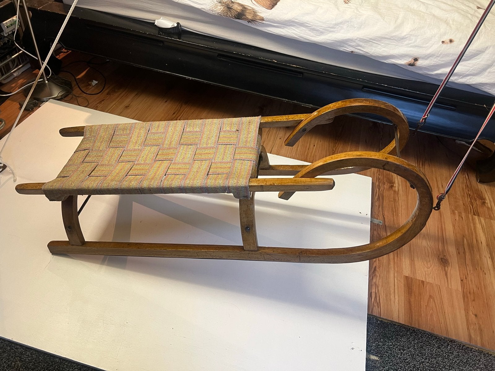 Vintage Houten Slee met Geweven Zitting, Kinderen en Baby's, Speelgoed | Buiten | Sleeën, Ophalen, Gebruikt, Hout