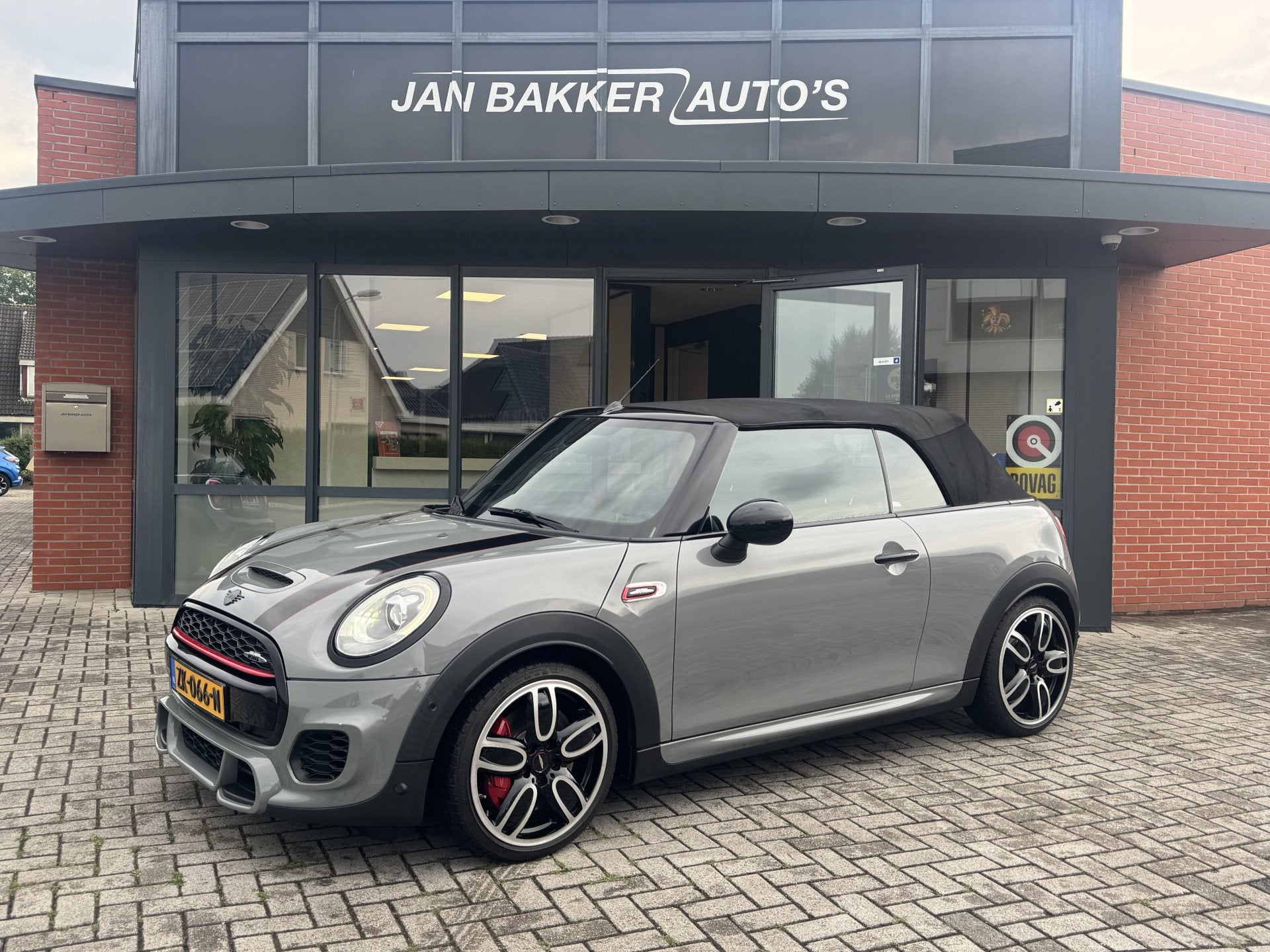 MINI Cabrio 2.0 John Cooper Works Chili  PDC V+A  Crui, Auto's, Mini, 232 pk, Gebruikt, 4 cilinders, 4 stoelen