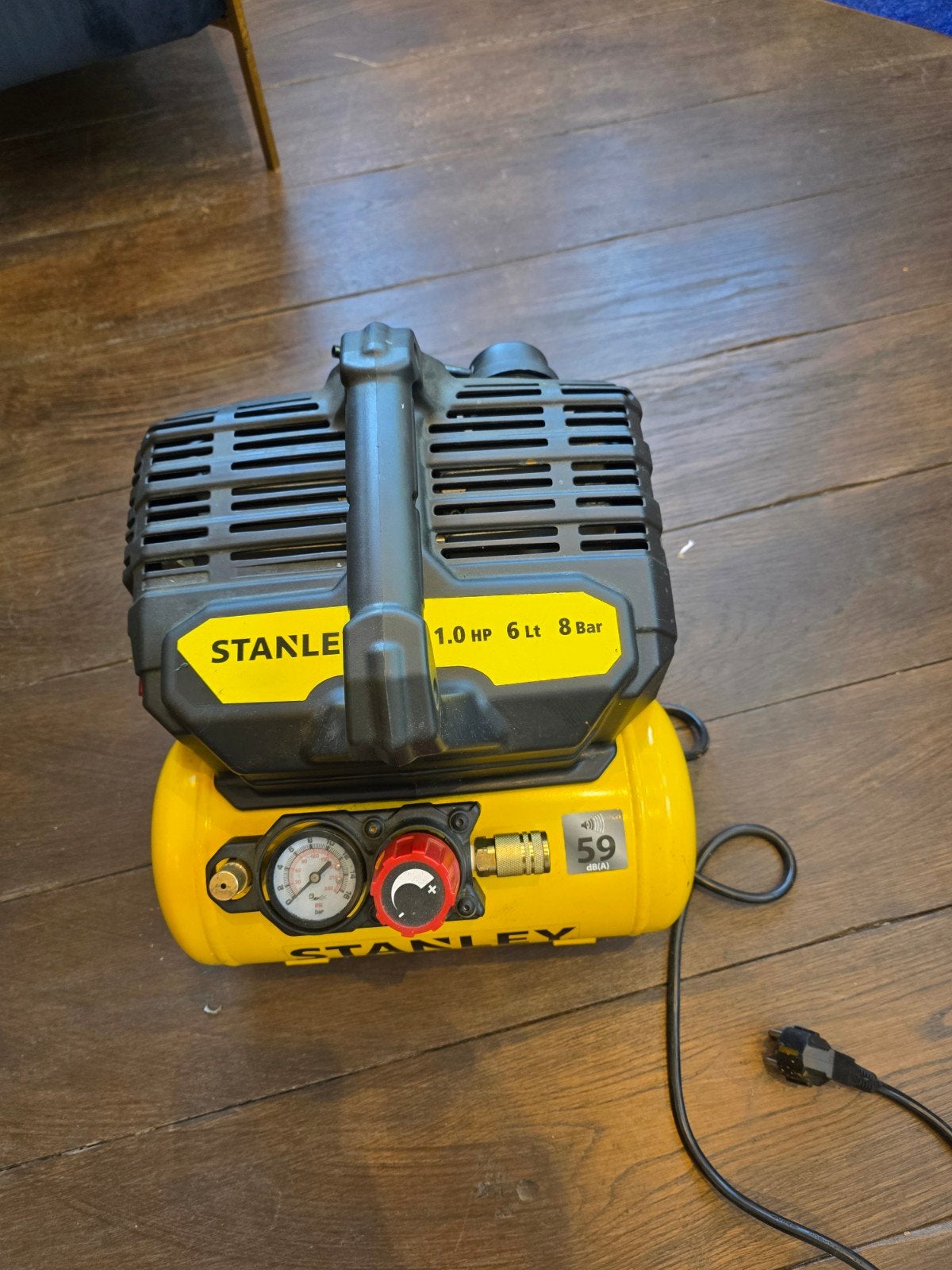 Stanley stille compressor, Minder dan 25 liter, Ophalen, Minder dan 200 liter/min