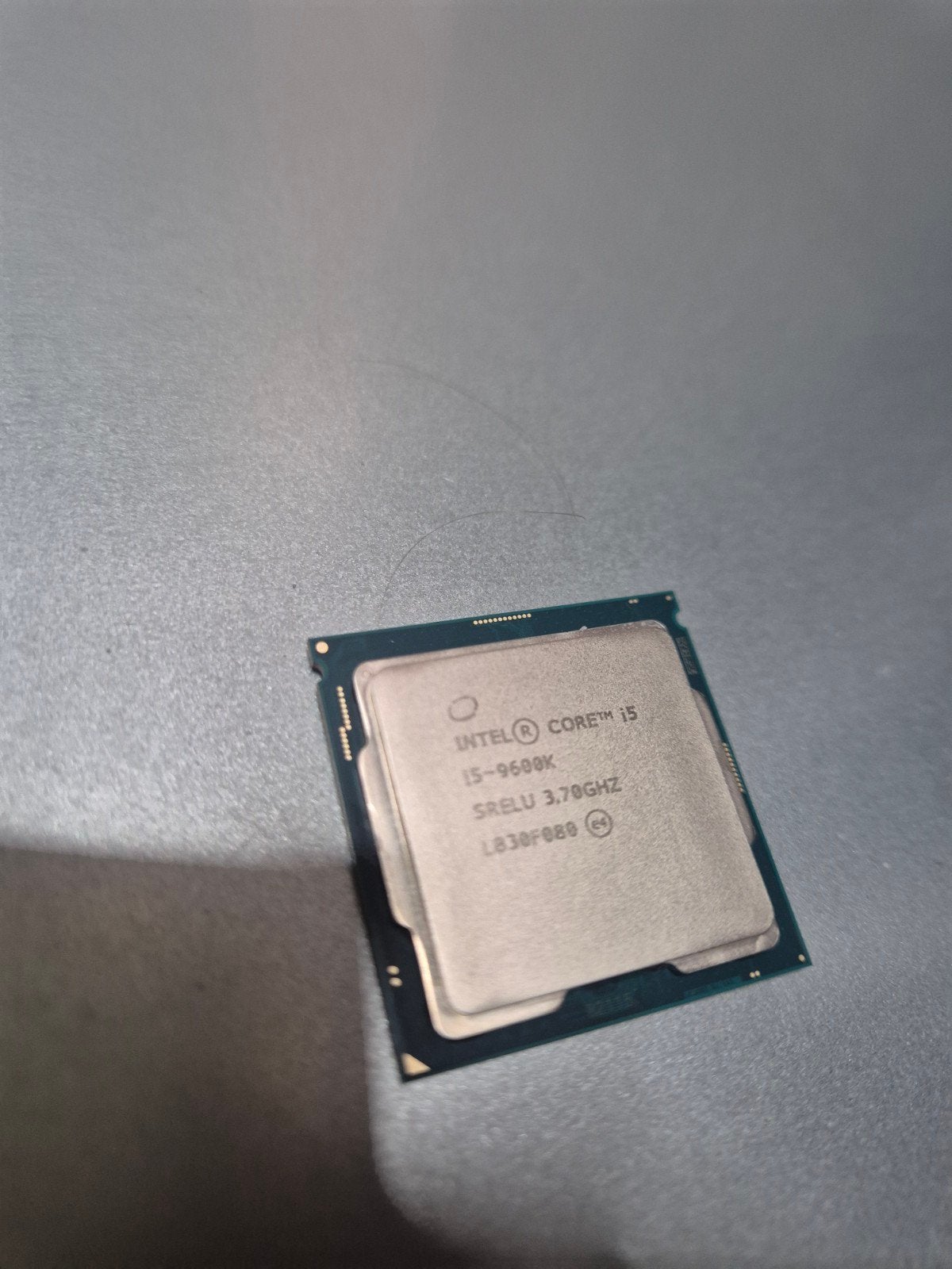 Intel Core i5-9600K Processor 3.70GHz, Computers en Software, Processors, Gebruikt, 6-core, 3 tot 4 Ghz, Ophalen of Verzenden
