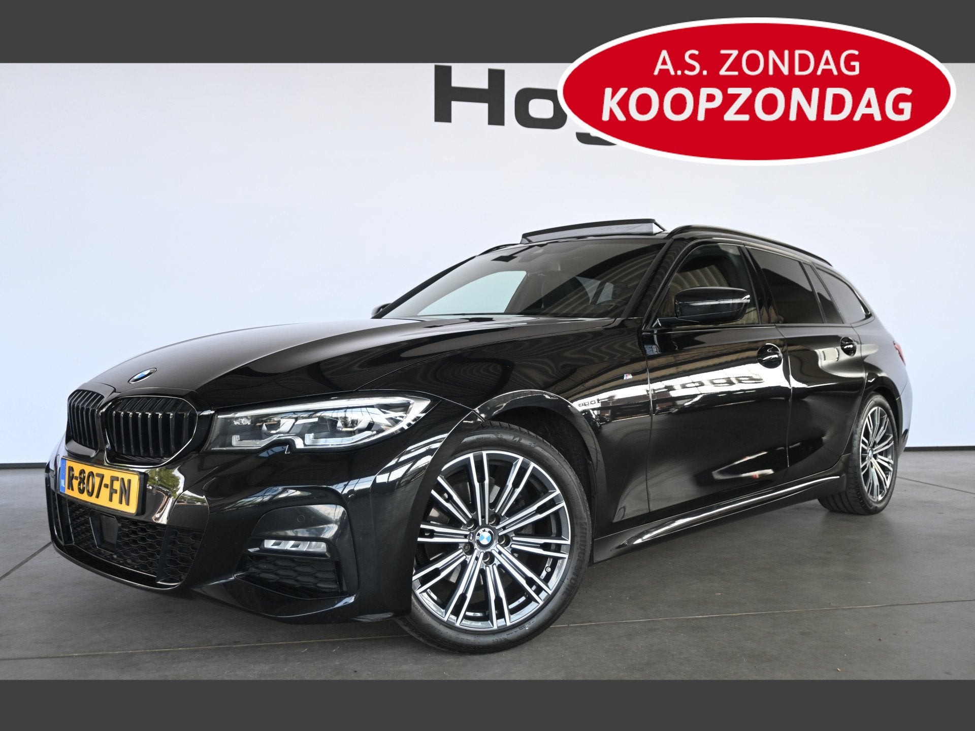 BMW 3 Serie Touring 320i Automaat Business Edition Plus M-Pa, Auto's, BMW, 1998 cc, 4 cilinders, Met garantie (alle), Zwart
