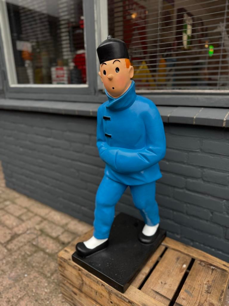Kuifje en Bobbie beeld - de Blauwe Lotus, Verzamelen, Beelden en Beeldjes, Ophalen, Zo goed als nieuw, Mens