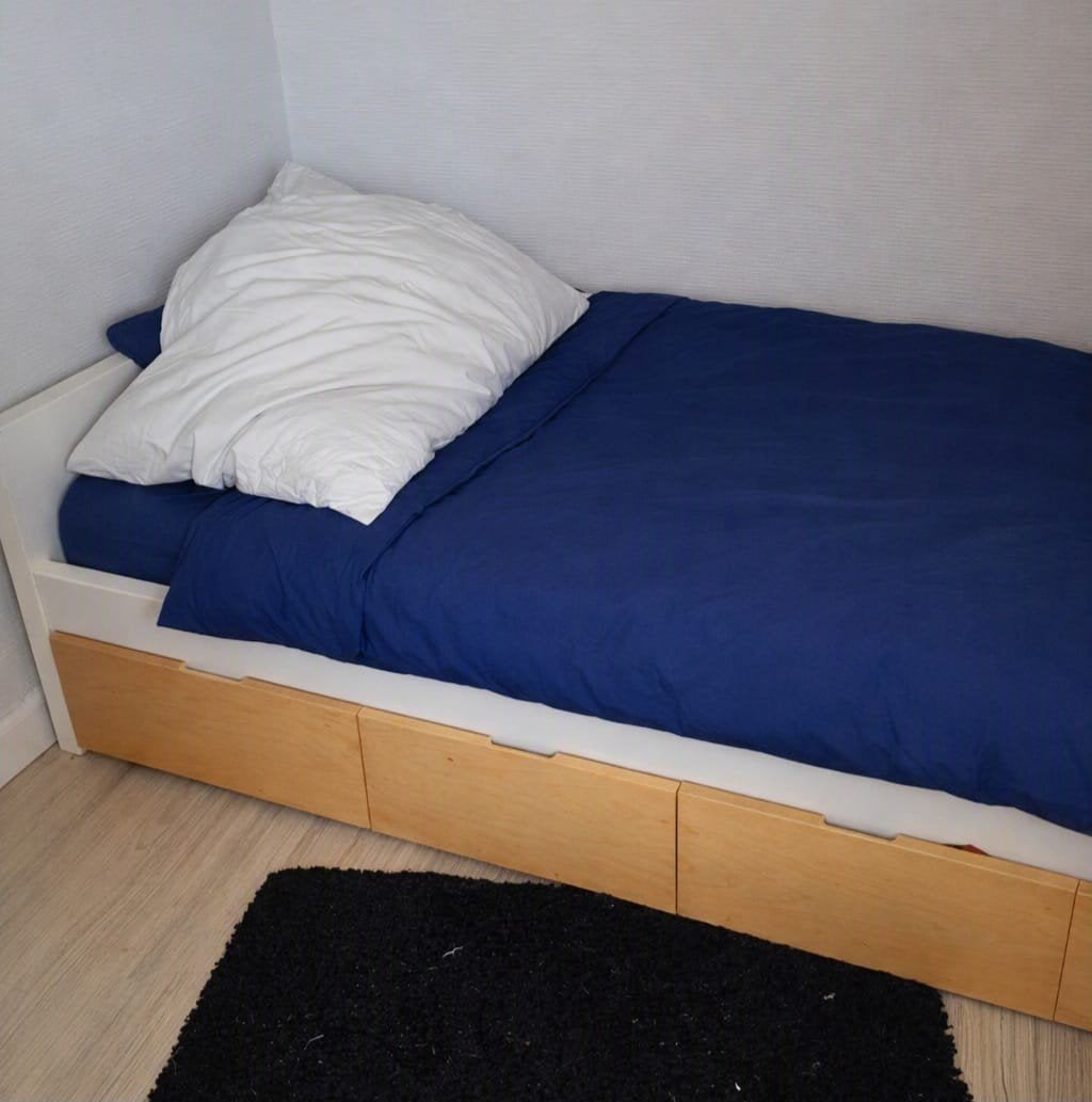Eenpersoonsbed met opberglades, Huis en Inrichting, Slaapkamer | Bedden, Ophalen, 90 cm, Eenpersoons, Wit