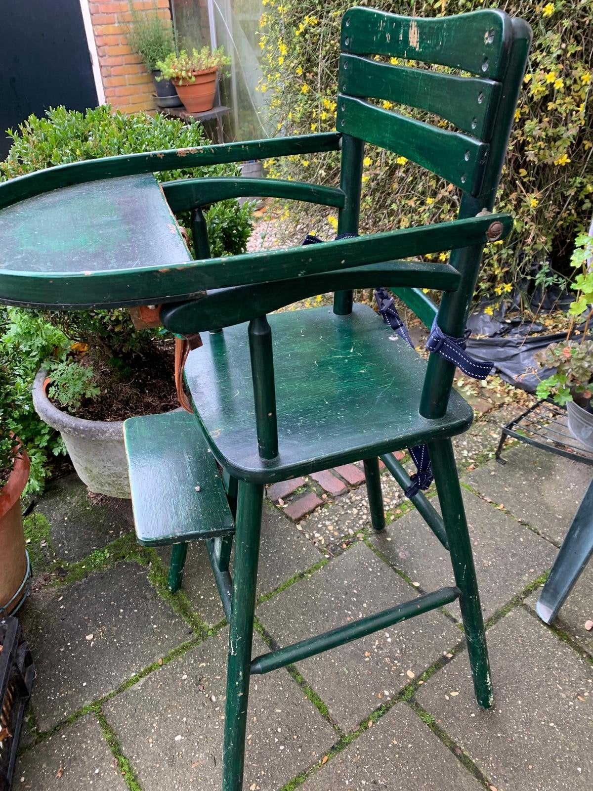 Vintage houten kinderstoel - Groen, Ophalen, Gebruikt, Overige typen, Afneembaar eetblad