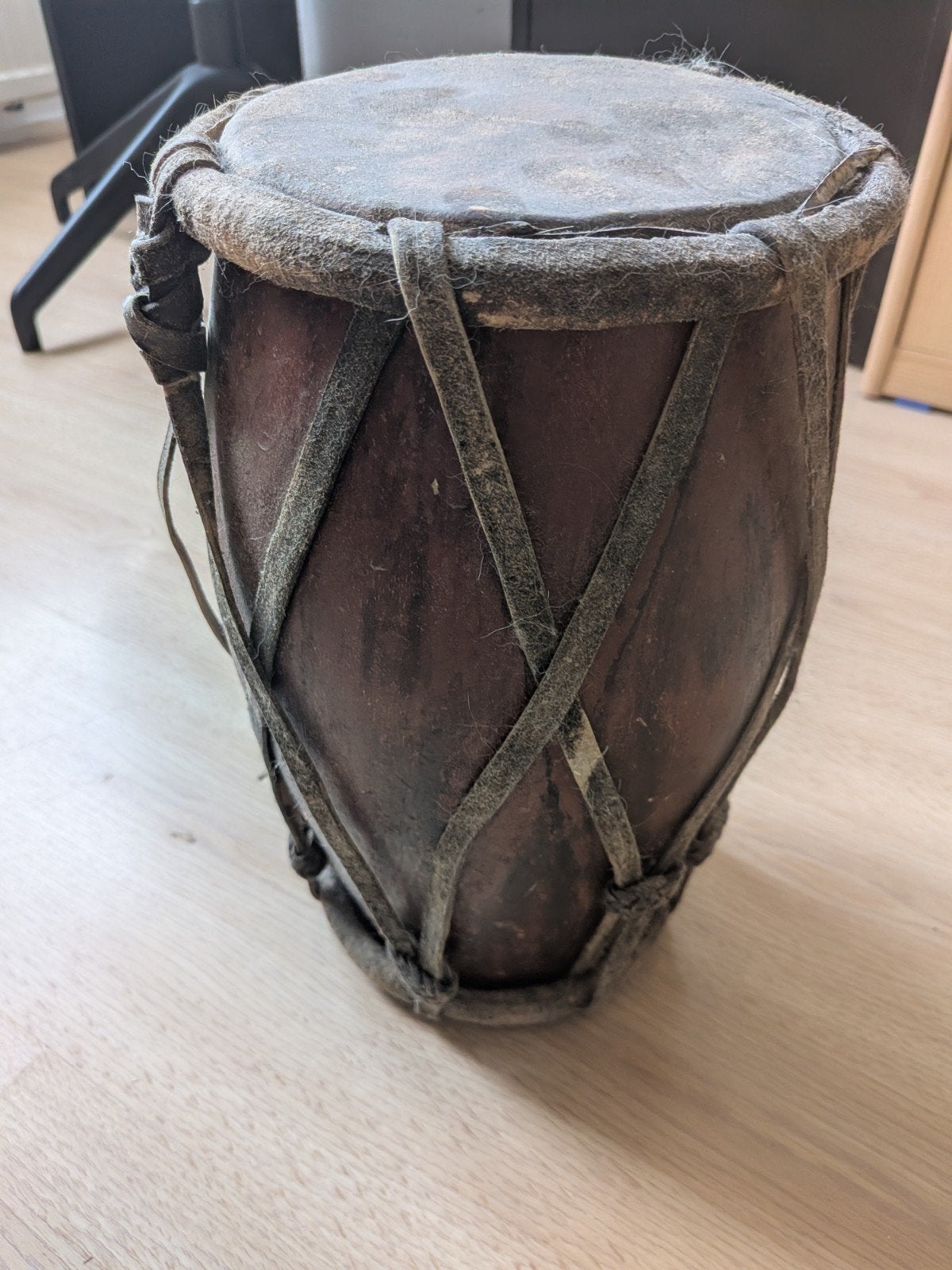 Vintage Handgemaakte Trommel - Afrikaanse Percussie, Ophalen of Verzenden, Gebruikt, Trommel