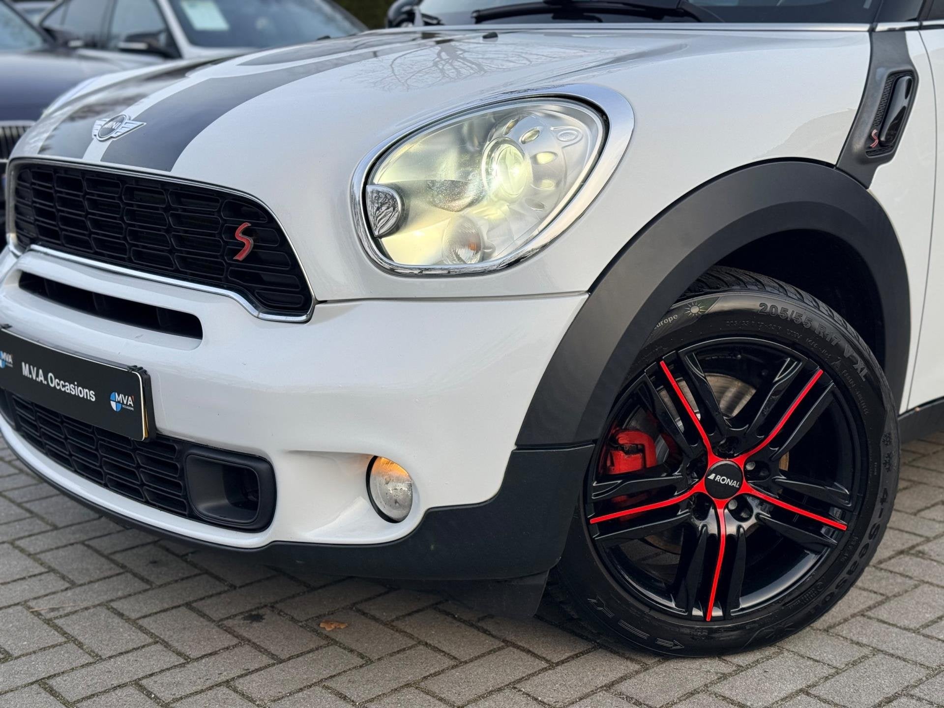 Mini Mini Countryman 1.6 Cooper S Pepper|Nieuwe Ketting + Kl, Voorwielaandrijving, Euro 5, Gebruikt, Leder en Stof