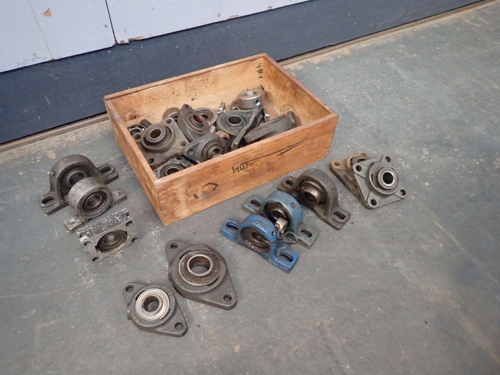 Kist vol Lagers / Lagerblok / Flens lager / 20mm 25mm 30mm, Niet ingevuld, Gebruikt, Niet ingevuld, Ophalen of Verzenden