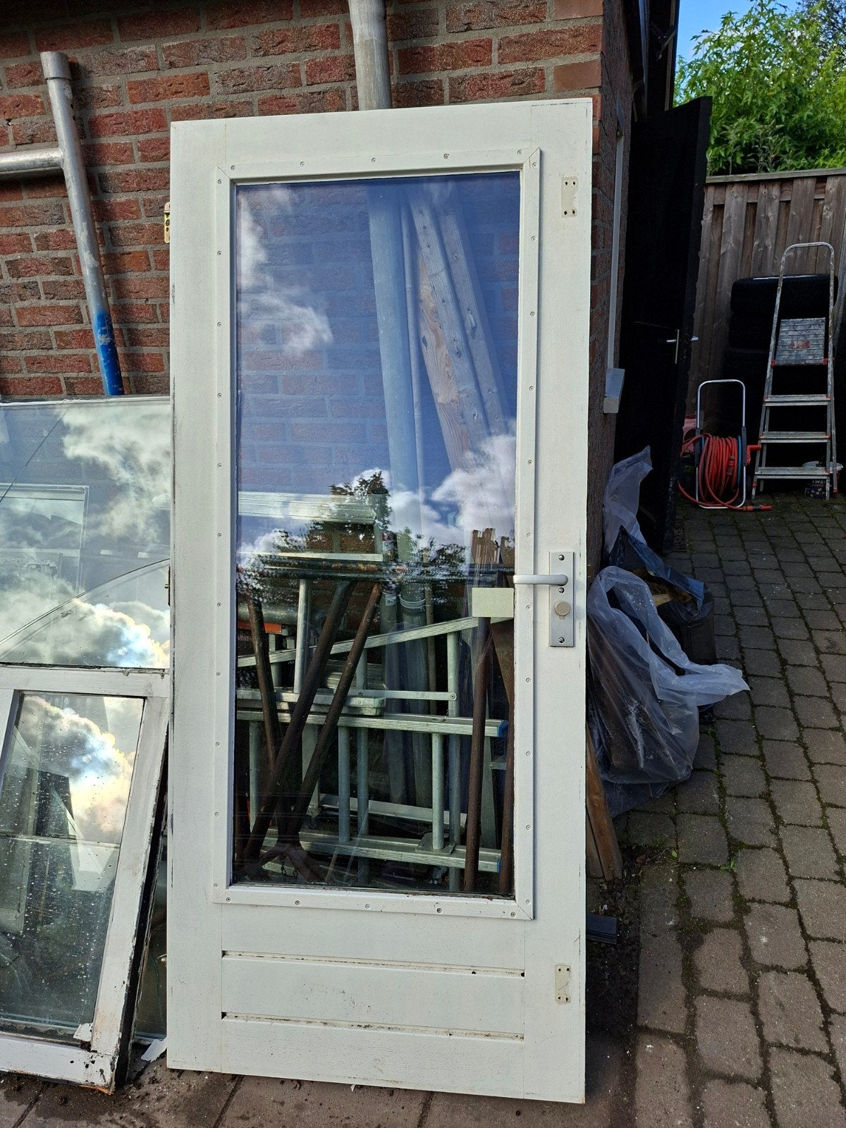 Achterdeur met dubbelglas, 75 tot 150 cm, Gebruikt, Deurkozijn, Ophalen of Verzenden