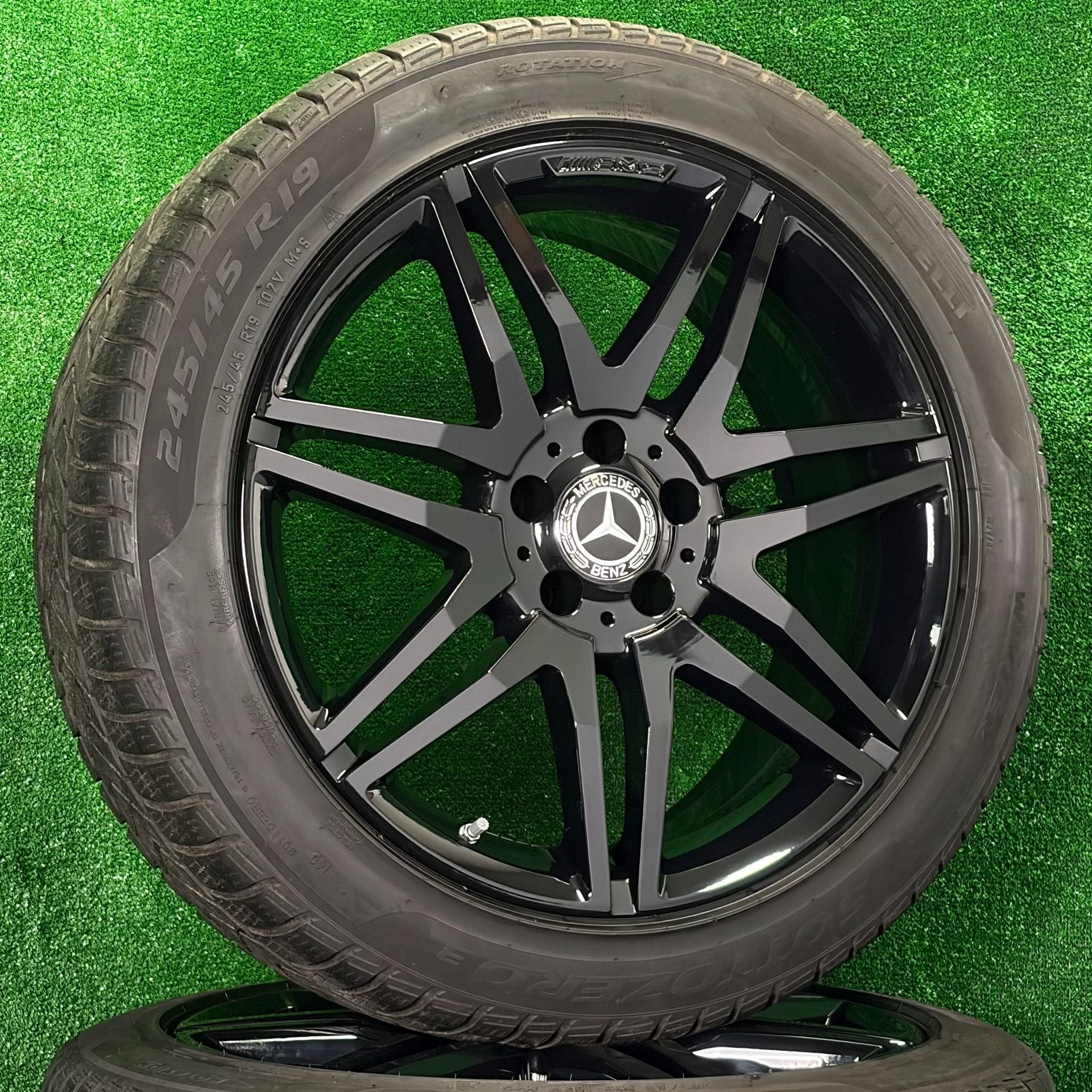 Originele 19 inch Mercedes AMG velgen winterbanden V-klasse, Auto-onderdelen, Banden en Velgen, 19 inch, -, -, Banden en Velgen
