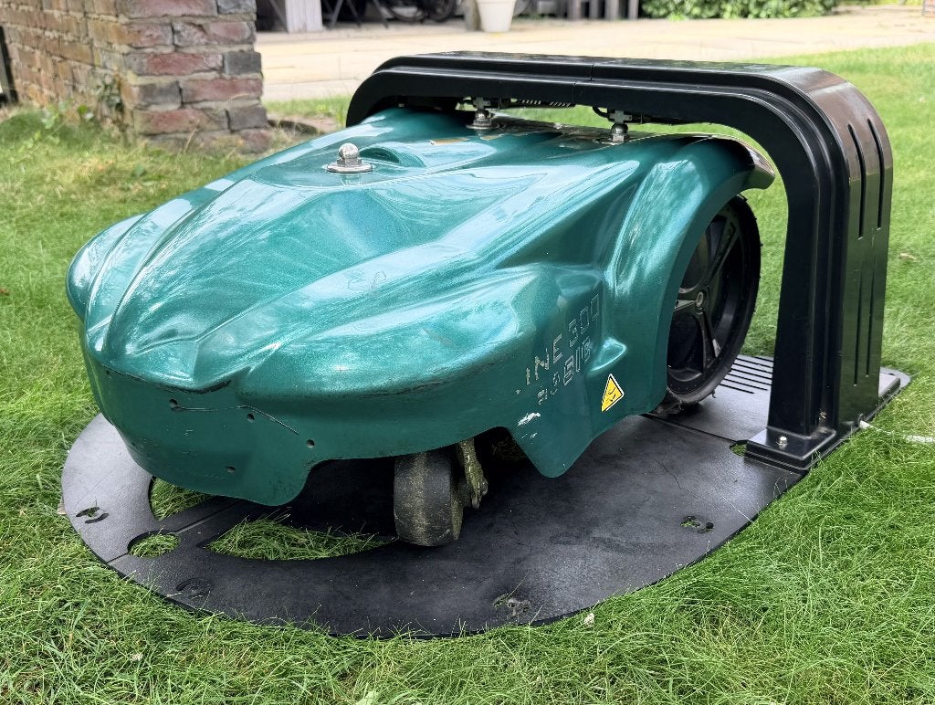 Krachtige Robotmaaier Ambrogio Line 300, Ophalen, Gebruikt, Ambrogio, Met regensensor