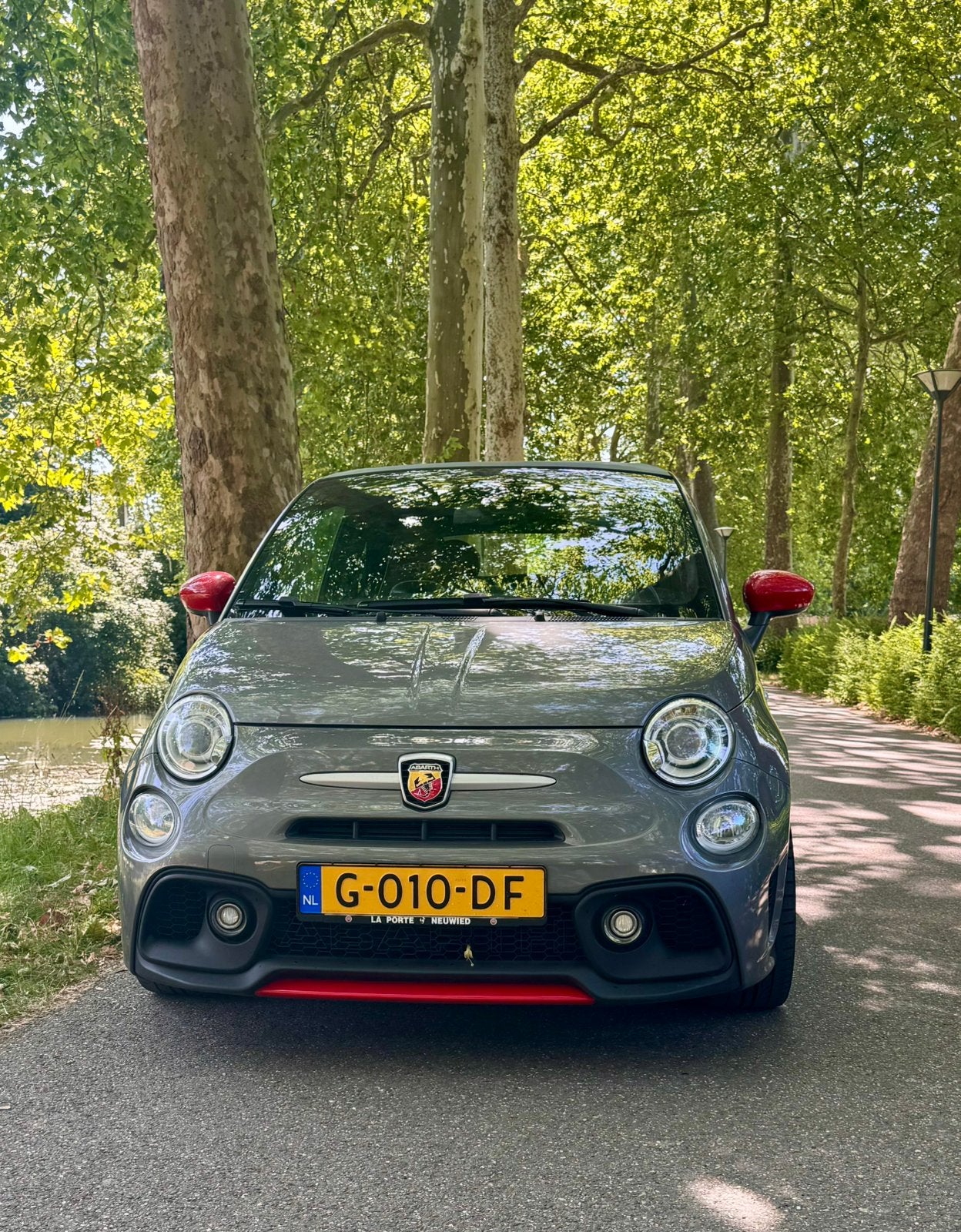 Abarth 595C Cabrio - Zilvergrijs - Bruin lederen interieur, Auto's, Fiat, Particulier, Benzine, F, Hatchback, Handgeschakeld, Geïmporteerd