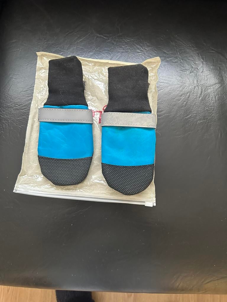 Honden shoes waterproof 2 XL, Dieren en Toebehoren, Ophalen of Verzenden, Zo goed als nieuw
