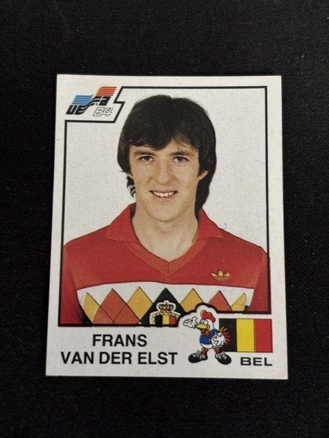 Panini Euro 84 nr. 100, Verzamelen, Sportartikelen en Voetbal, Verzenden, Nieuw, Buitenlandse clubs, Poster, Plaatje of Sticker