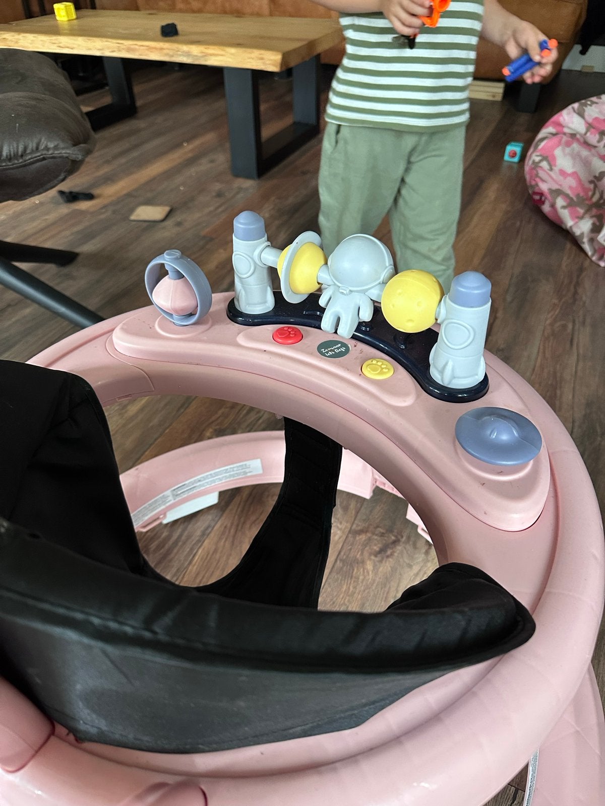 Roze Deryan loopstoel met speelblad, Ophalen, Gebruikt