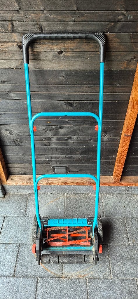 Mooi gebruikte Gardena kooimesmaaier, Tuin en Terras, Grasmaaiers, Ophalen, Gebruikt, Handgrasmaaier, 30 t/m 39 cm