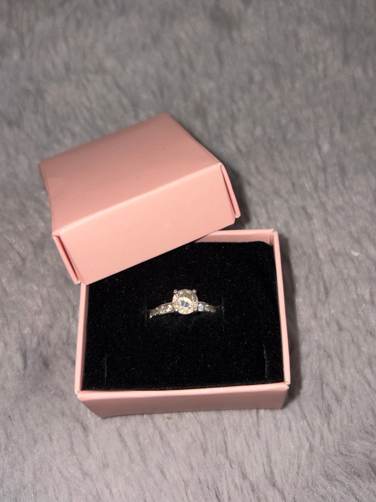 Zilveren ring met grote zirkonia steen maat 15, Met kristal, Ophalen of Verzenden, Zo goed als nieuw, 17 tot 18