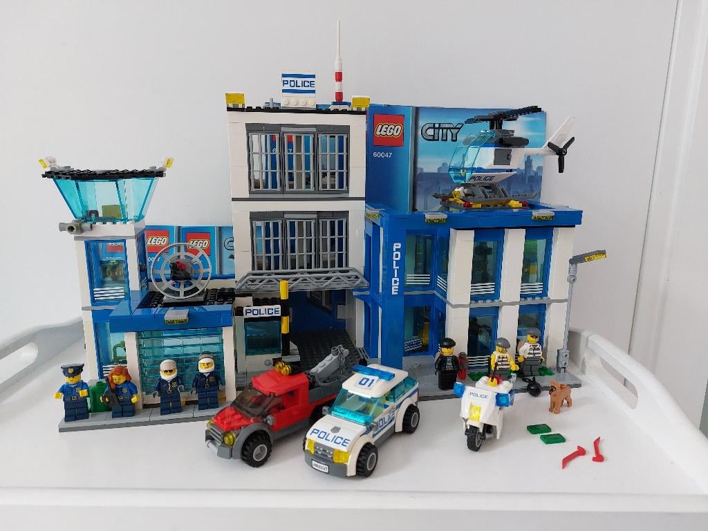 Lego City 60047 Police Station / politiebureau, Compleet, City, Gebruikte blokjes met nopjes, Lego