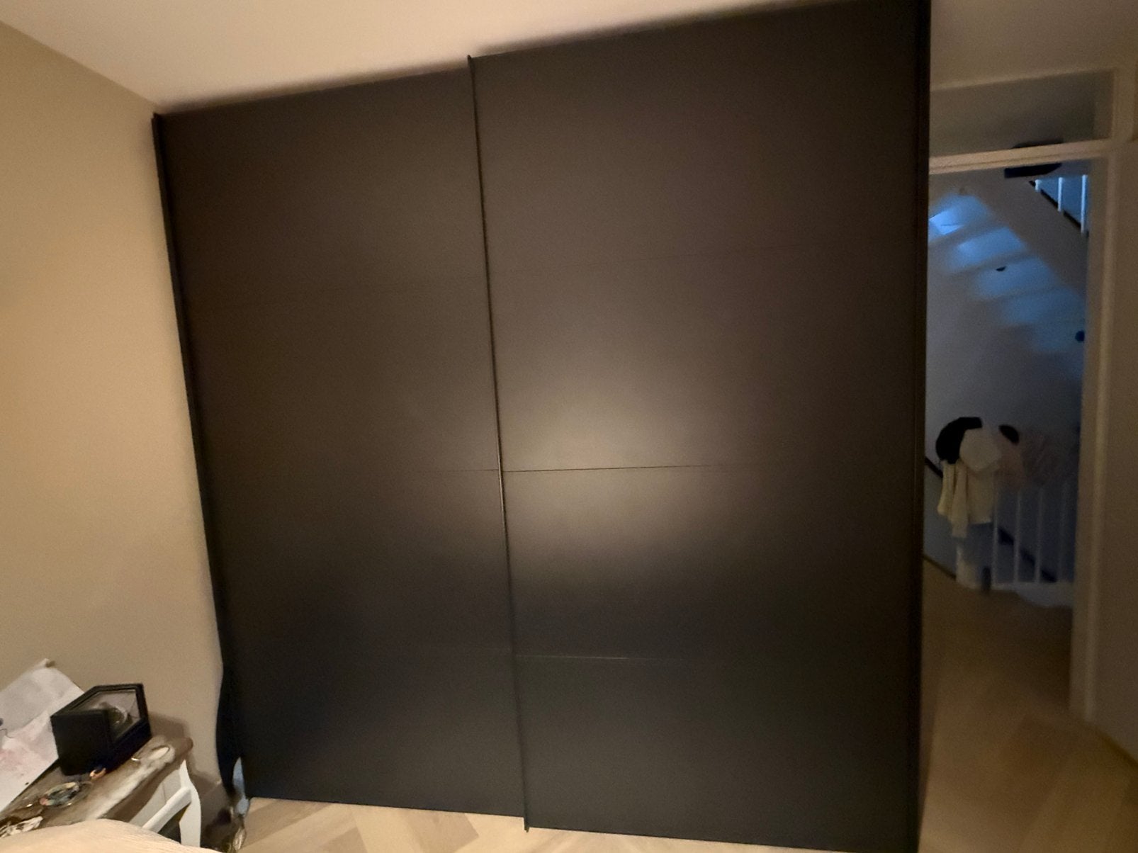 Mat zwarte kleding kast, Ophalen of Verzenden, Zo goed als nieuw, 50 tot 75 cm, 200 cm of meer