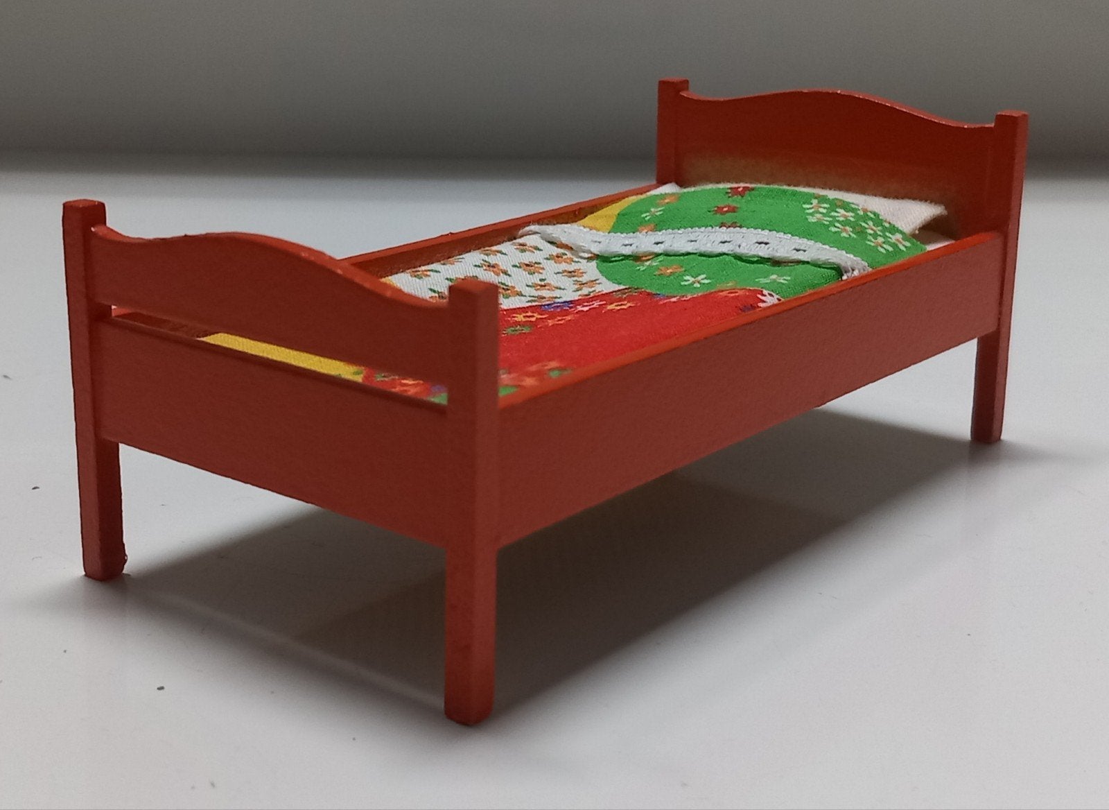 Lundby bed met beddengoed, Kijk,Kies en Koop!, Poppenhuis, Manon.1977@live.nl, Gebruikt, Ophalen of Verzenden
