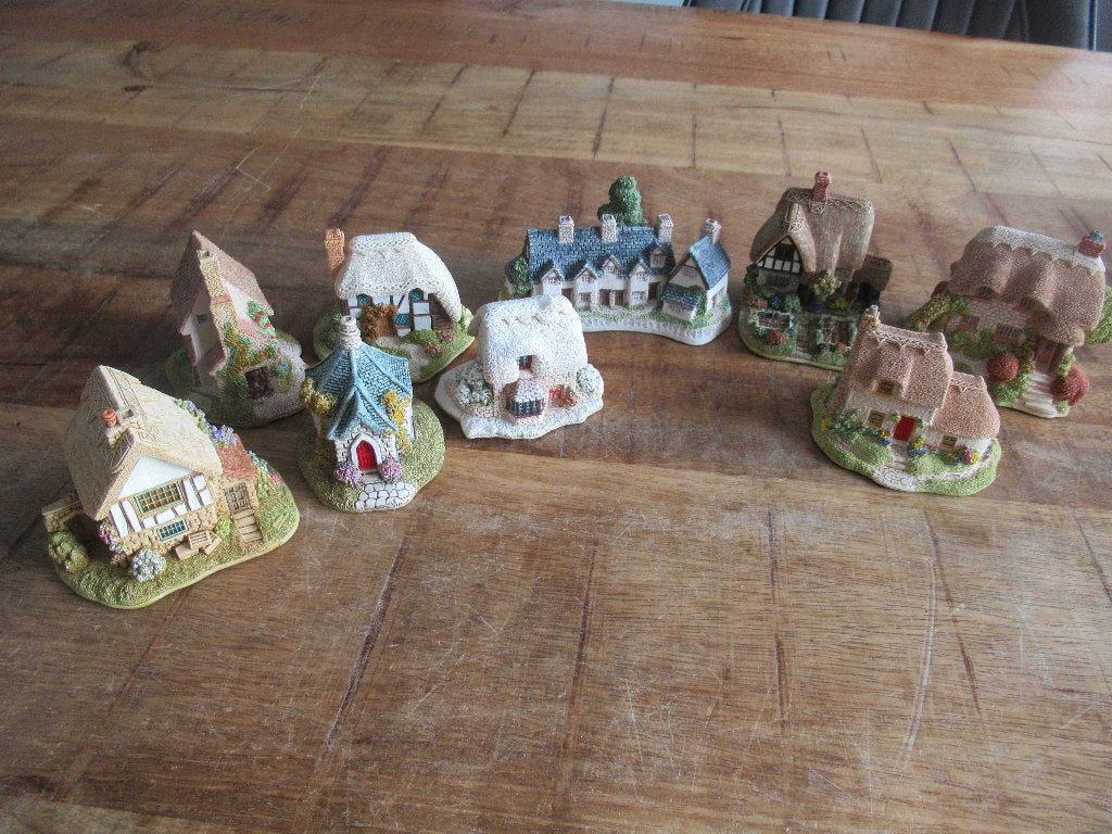 Vintage Lillyput Lane 9 Engelse miniatuurhuisjes The Toy Box, Verzamelen, Ophalen of Verzenden, Zo goed als nieuw, Overige typen
