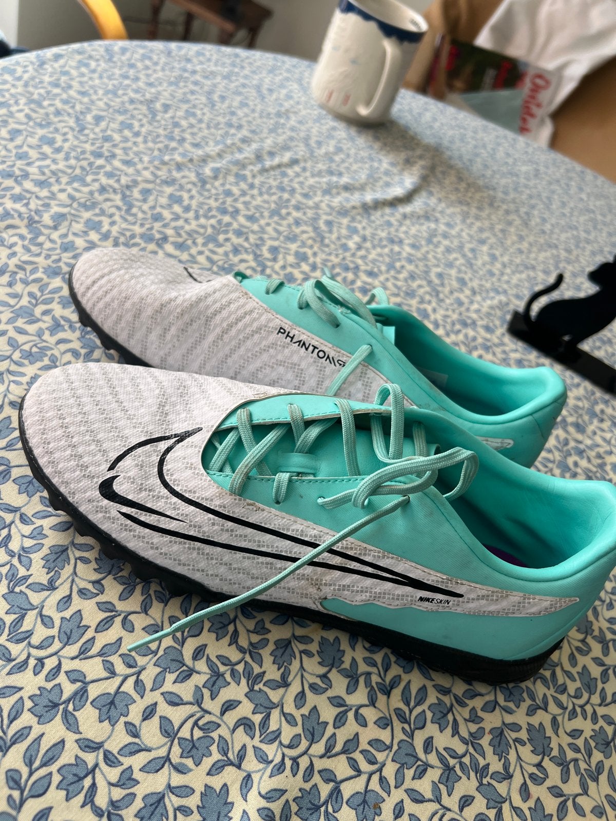 Nike Phantom GX Club TF (Kunstgras) - Maat 42 (Zgan), Maat XS of kleiner, Ophalen of Verzenden, Zo goed als nieuw, Schoenen