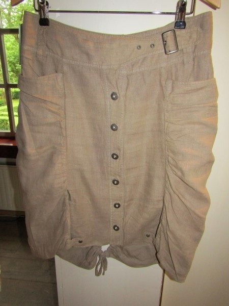 D732 ANNA van Toor mt 38 doorknoop rok beige linnen, Kleding | Dames, Rokken, Maat 38/40 (M), Beige, Zo goed als nieuw, Knielengte