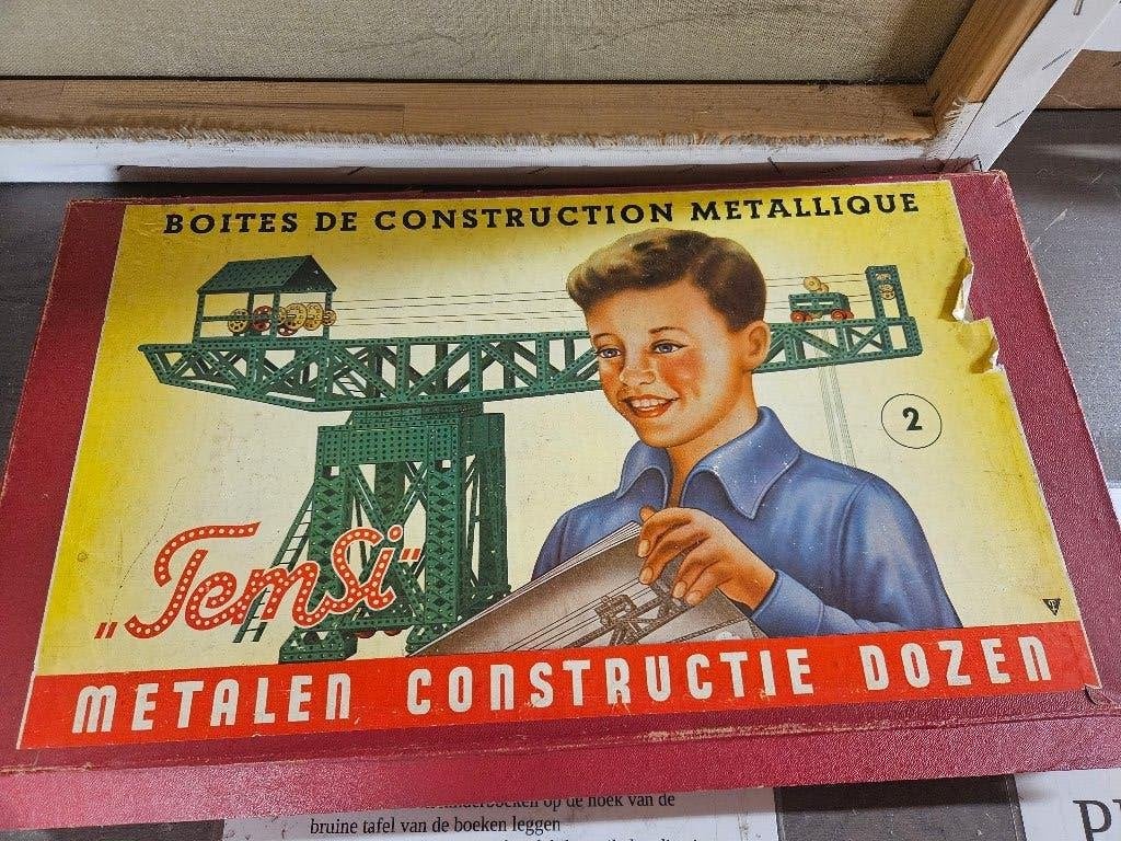Temsi metalen constructiedoos, Ophalen