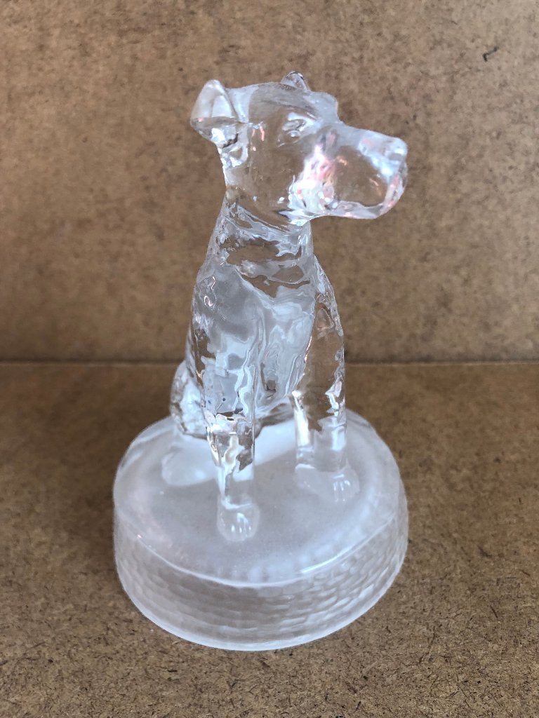 Beeldje hond glas terrier ?, Ophalen of Verzenden, Zo goed als nieuw, Dier