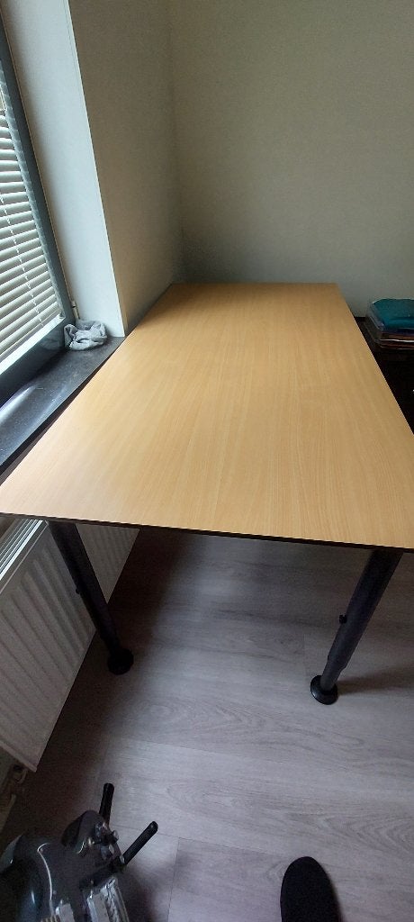 Desk with adjustable height, Huis en Inrichting, Bureaus, Ophalen, 160 cm, Gebruikt, Computerbureau