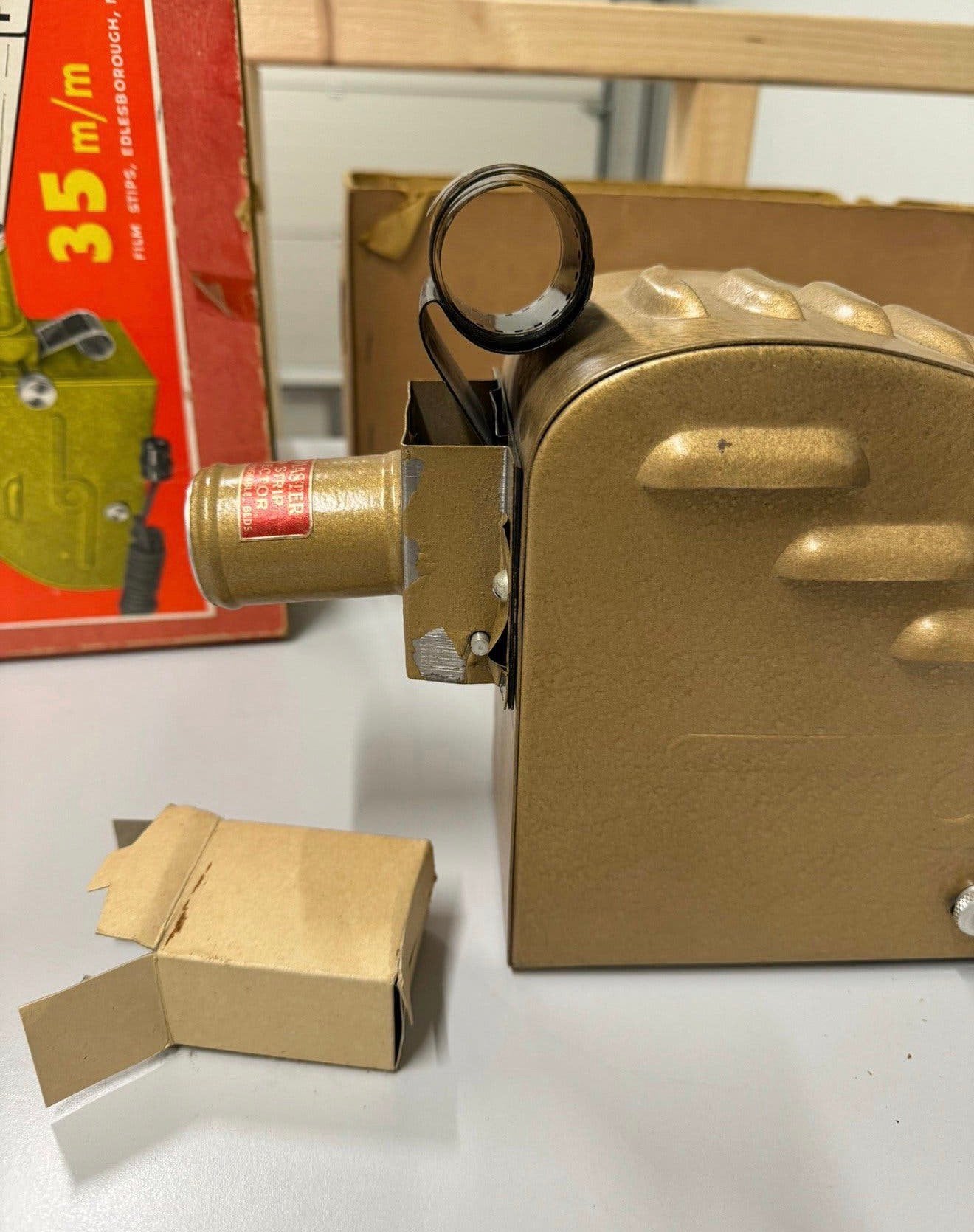 Vintage 1950 the stip master 35mm film strip projector 35 mm, P, P, P, 1940 tot 1960