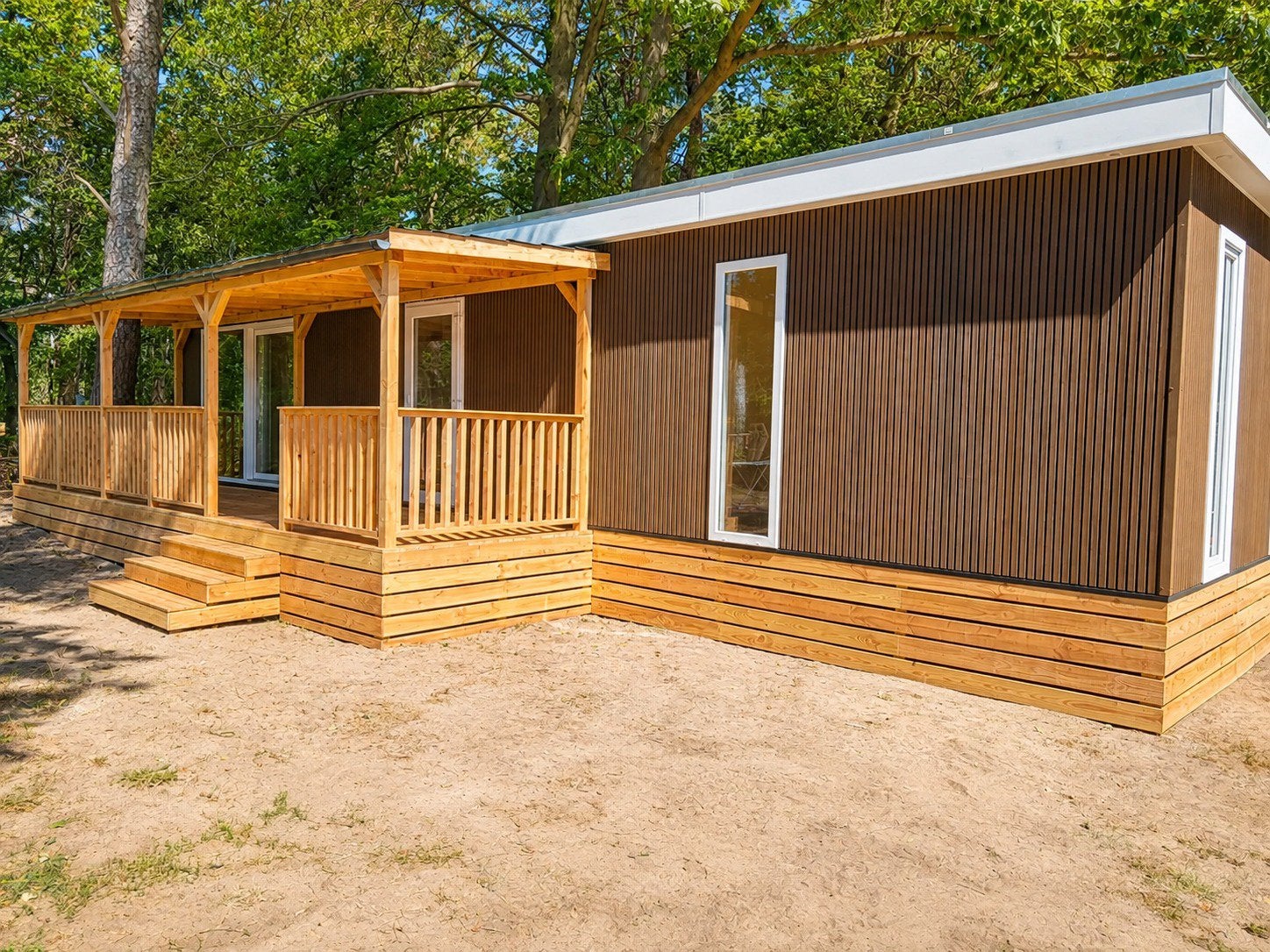 Foto 2 van Gloednieuwe Chalet op de camping d’n Mastendol in Rijen