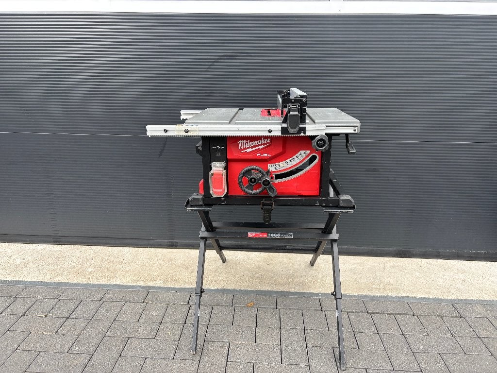 Milwaukee M18 FUEL FTS210-0 zaagtafel 210mm Incl.onderstel, Ophalen, Gebruikt, 70 mm of meer, Milwaukee