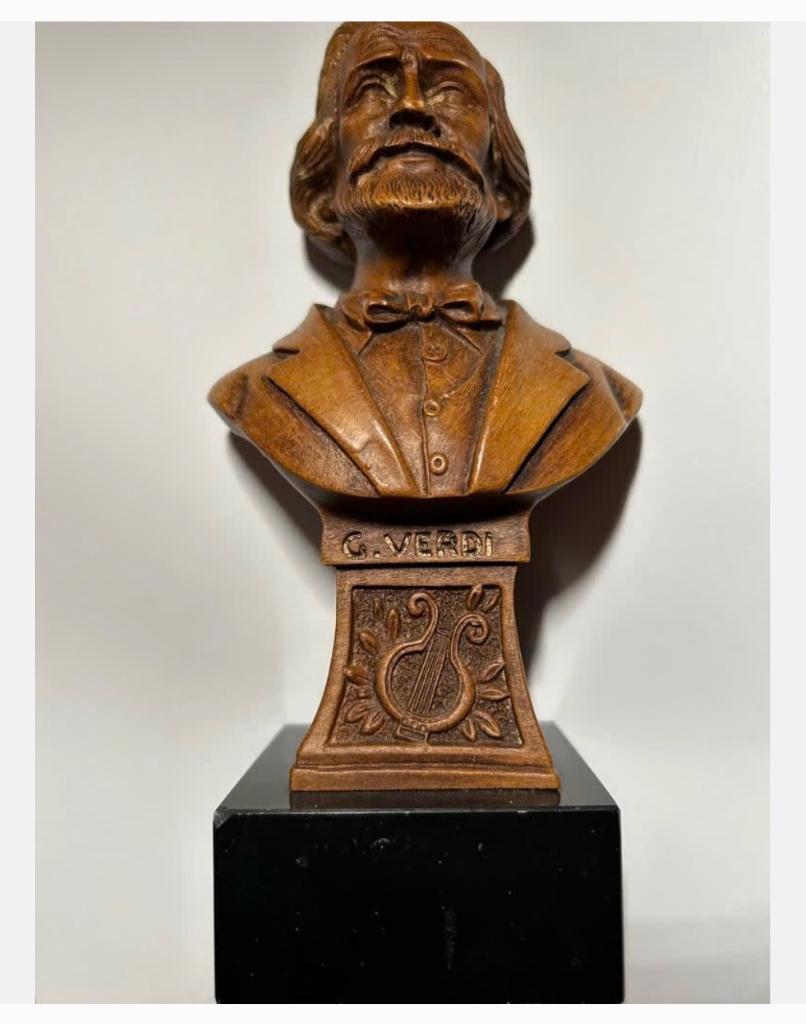 Prachtig beeld van componist Verdi, steen, op marmeren voet, Ophalen of Verzenden