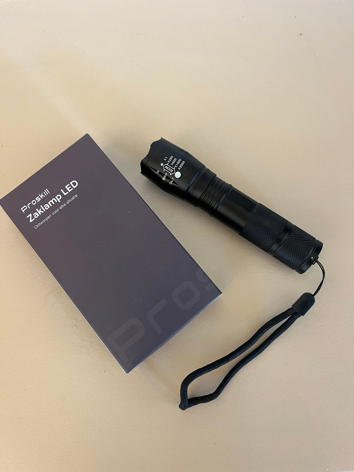 Nieuwe ProSkill LED Zaklamp – Krachtig & Compact, Ophalen of Verzenden, Nieuw, Batterij