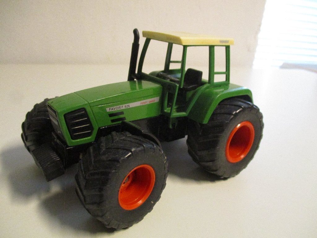 Siku Fendt 926 met lagedrukbanden, Ophalen of Verzenden, Gebruikt, Tractor of Landbouw, SIKU