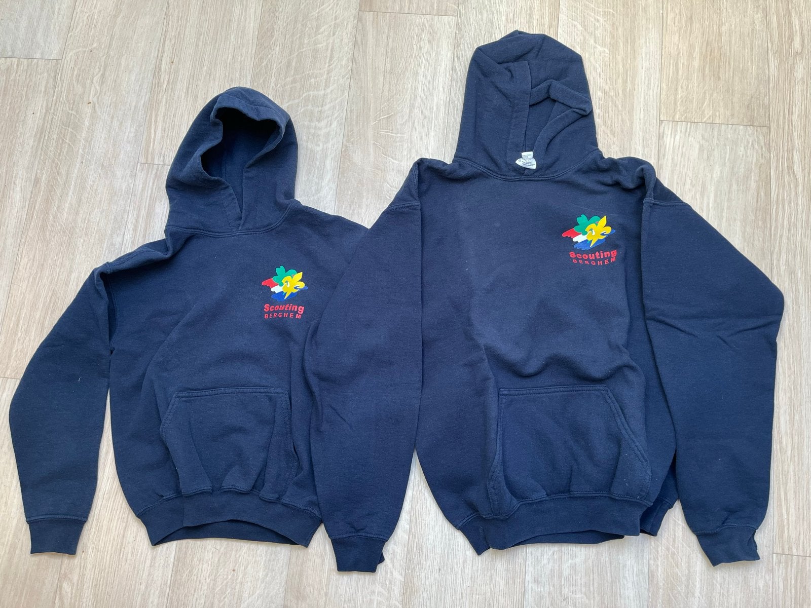 Scouting Berghem Hoodie maat M en XL, Verzamelen, Ophalen of Verzenden, Gebruikt, Kleding