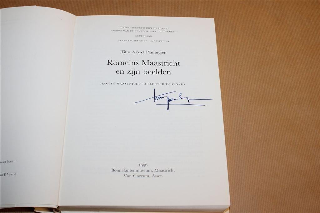 Romeins Maastricht en zijn Beelden — Corpus Signorum Studie, Ophalen of Verzenden, Gelezen