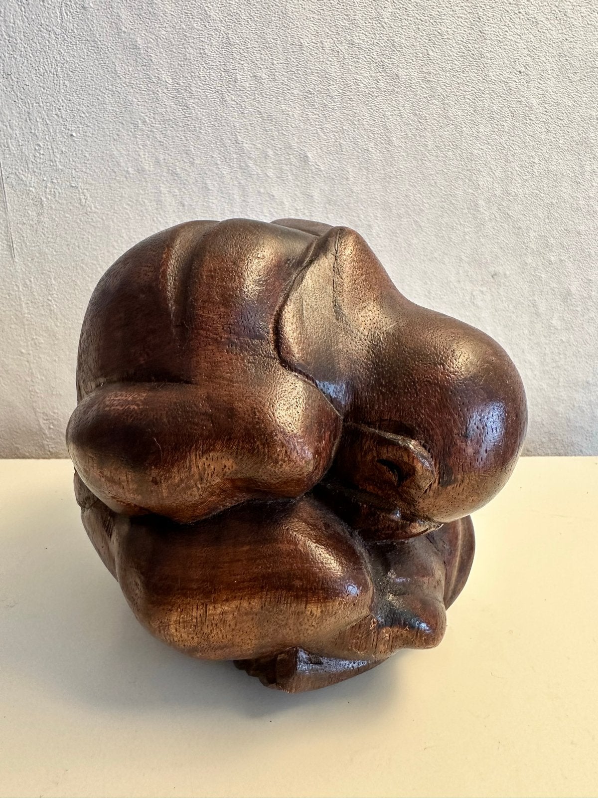 Handgesneden Orang Malu beeld - Houtsnijwerk, Houtsnijwerk, Minder dan 20 cm, Ophalen of Verzenden, Handgemaakt