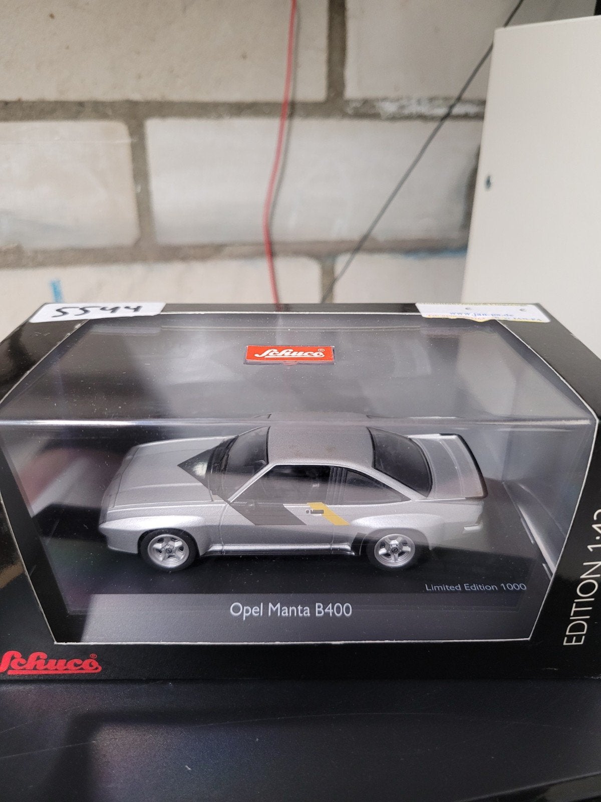 opel manta B400 silver schuco 1:43, Hobby en Vrije tijd, Modelauto's | 1:43, Ophalen of Verzenden, Zo goed als nieuw, Auto, Schuco