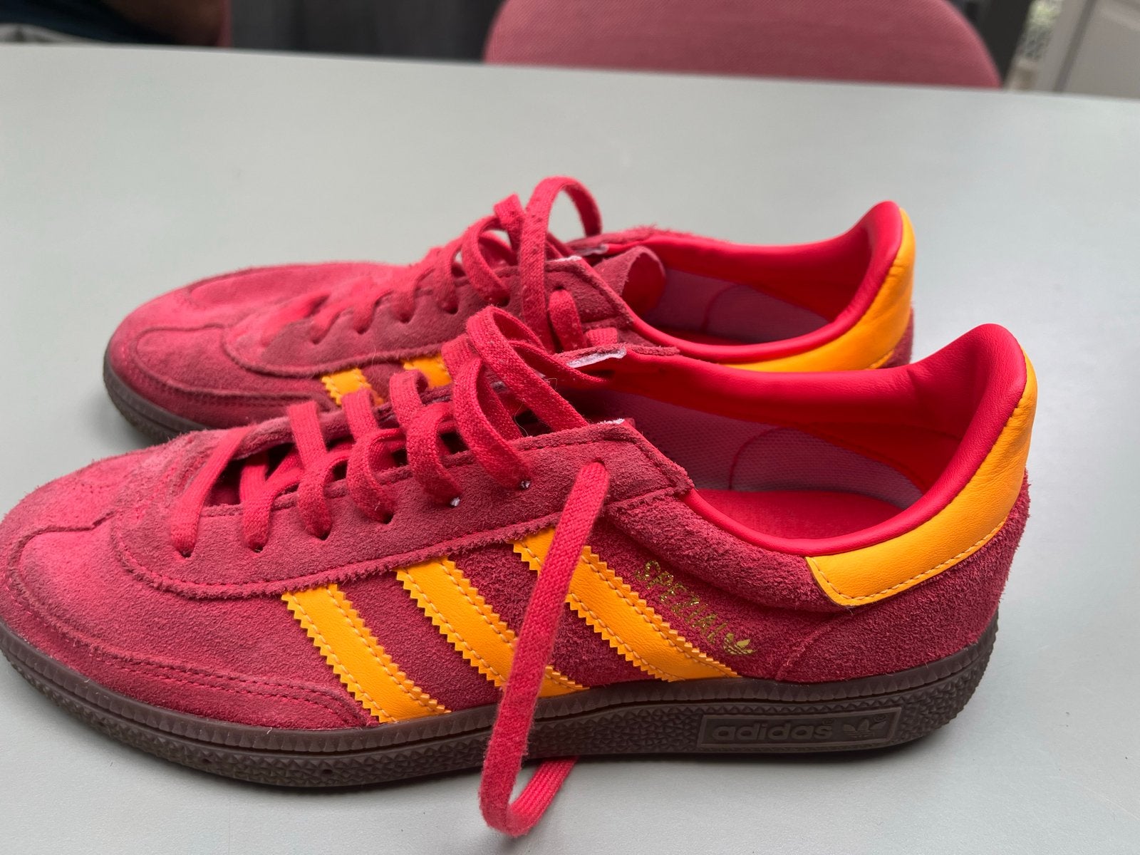 Adidas Handball Spezial sneakers rood/geel - Maat 38, Ophalen of Verzenden, Rood, Sneakers of Gympen, Zo goed als nieuw