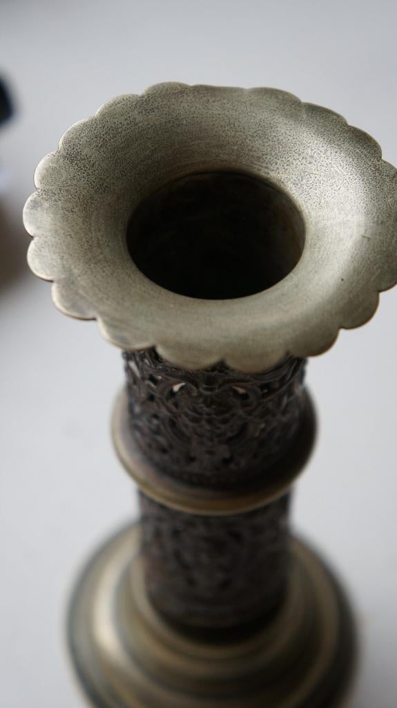 Antieke Kandelaar uit Nepal., Antiek en Kunst, Ophalen of Verzenden, Koper of Brons