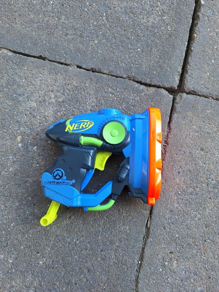 NERF Overwatch MicroShots D.Va Blaster, Ophalen of Verzenden, Gebruikt