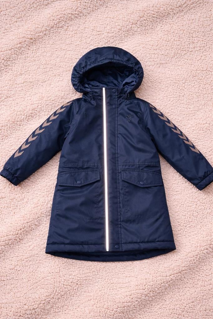 Lange Hummel jas, maat 104. (NIEUW), Kinderen en Baby's, Kinderkleding | Maat 104, Nieuw, Jongen of Meisje, Verzenden