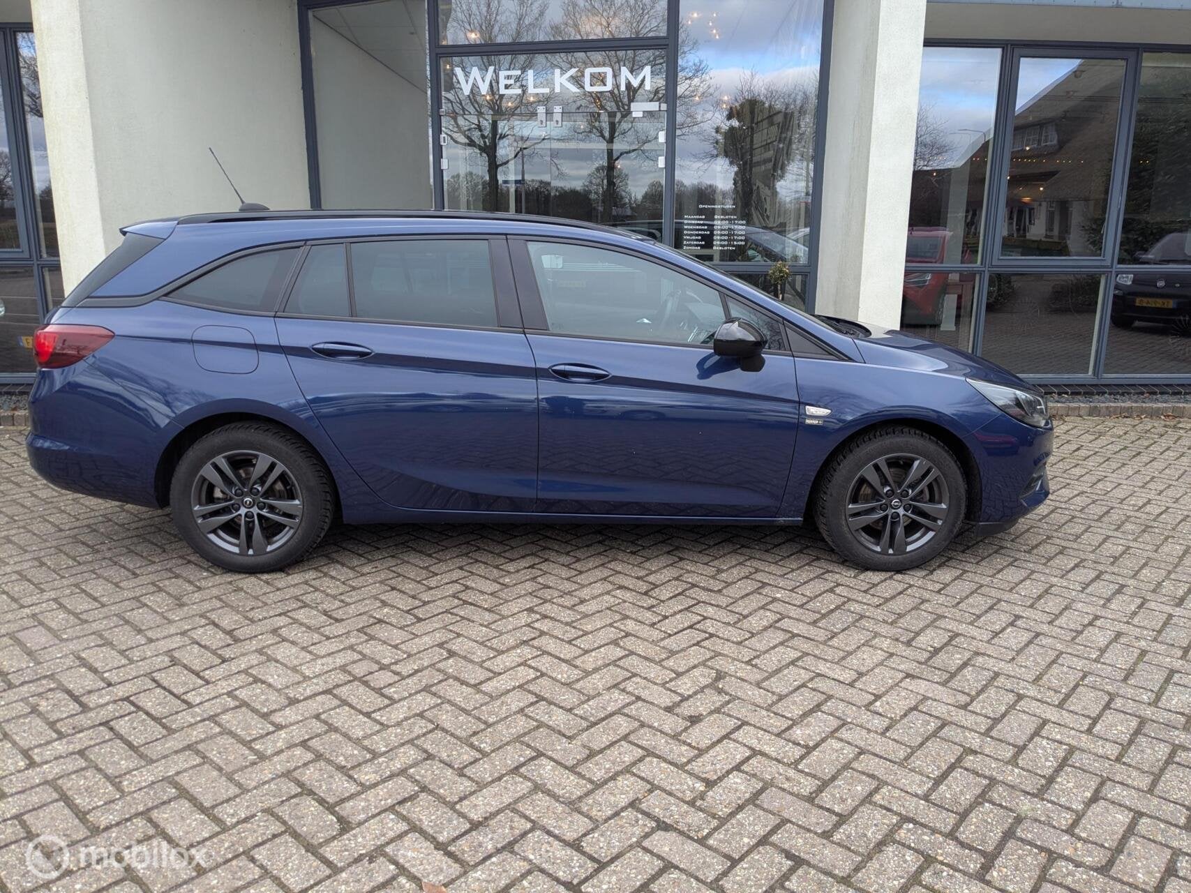 Opel Astra Sports Tourer 1.5 CDTI Edition 2020, Auto's, Voorwielaandrijving, Blauw, Origineel Nederlands, 140 €/maand