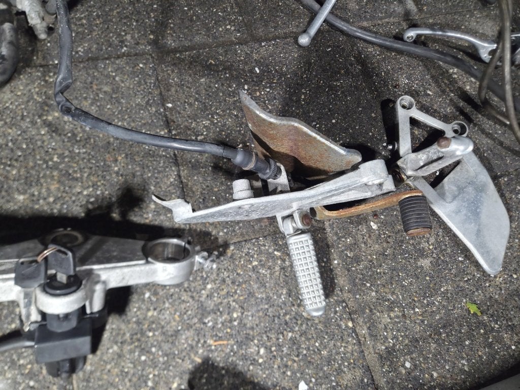 Honda VFR 750 F RC36-1 Achterremklauw + achterrempomp en, Motoren, Ophalen of Verzenden