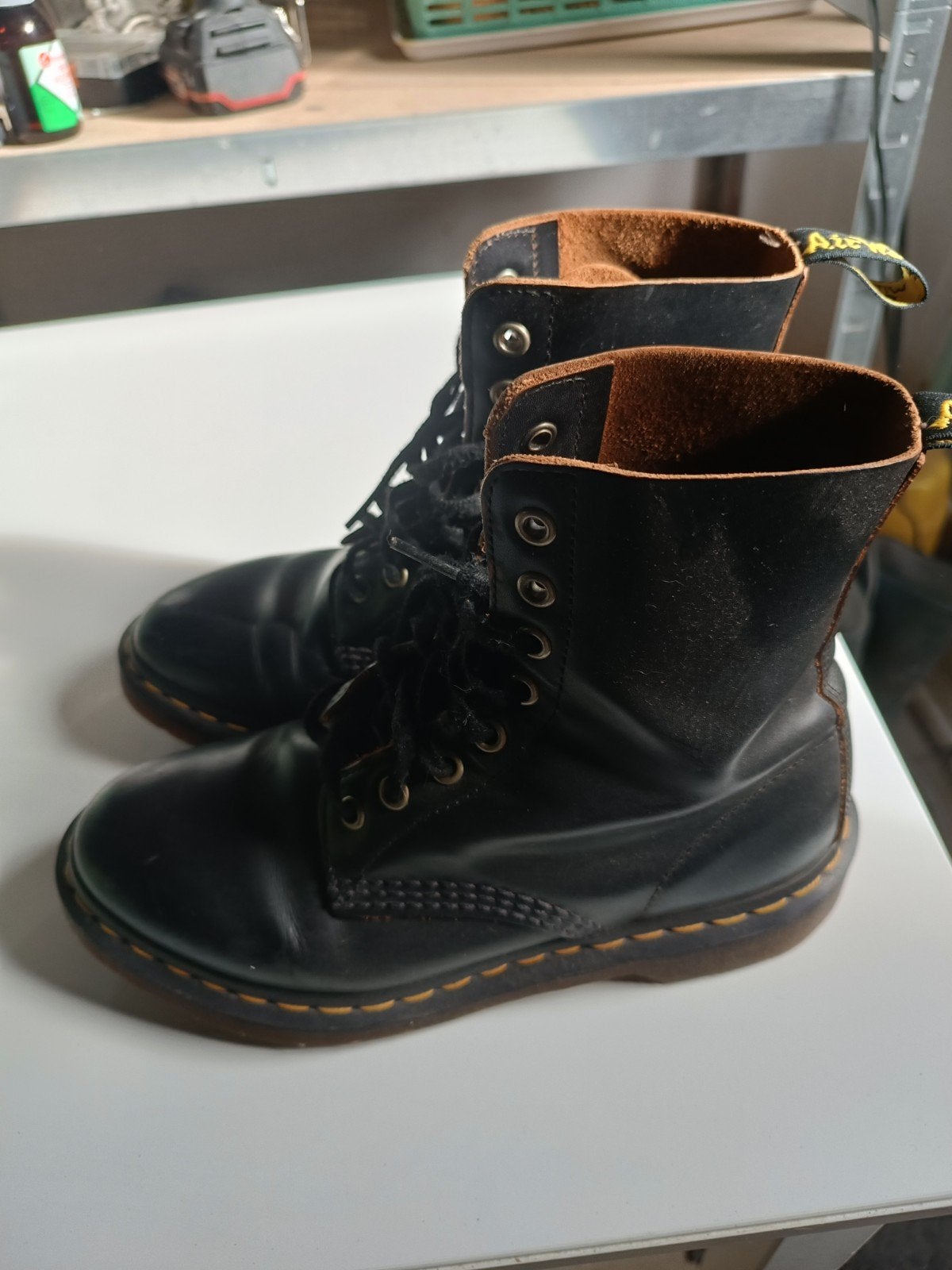 Te koop : Dr Martens, Zwart, Lage of Enkellaarzen, Ophalen of Verzenden, Dr. Martens
