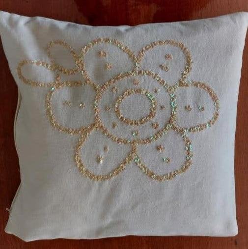 Sierkussen met Lovertjes incl. Veren Binnenkussen - 40x40 cm, Wit, Vierkant, Ophalen of Verzenden, Zo goed als nieuw