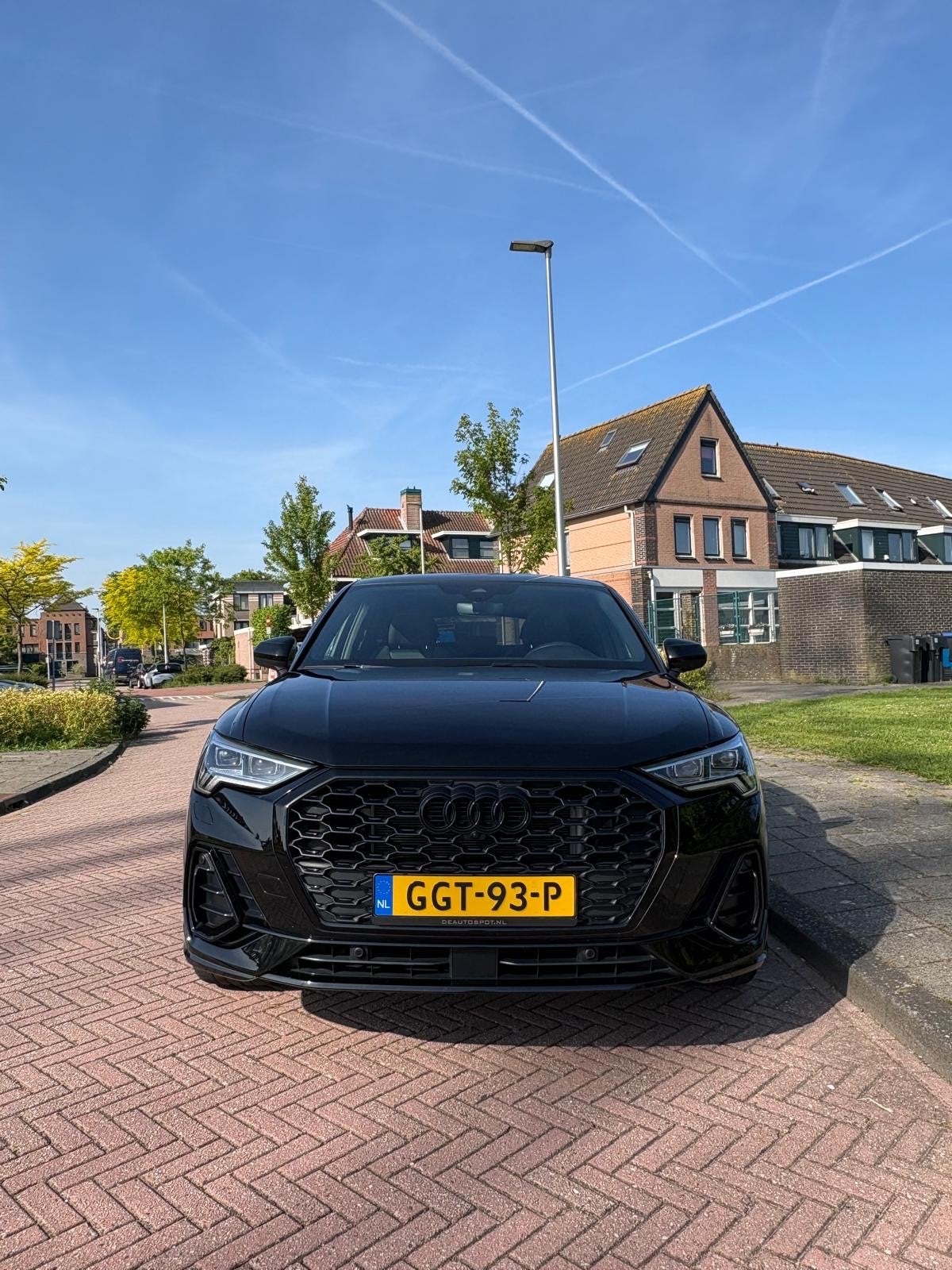 Audi Q3 45Tfsi e 245pk PhevSTronic pano360camera, 2021 Zwart, Auto's, Zwart, 1715 kg, Zwart, Plug-in hybride
